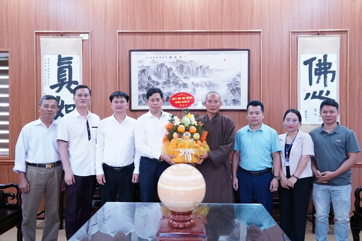 Phường Chương Mỹ thăm hỏi, chúc mừng các cơ sở Phật giáo nhân dịp Đại lễ Phật đản Phật lịch 2570 – Dương lịch 2026- Ảnh 5.