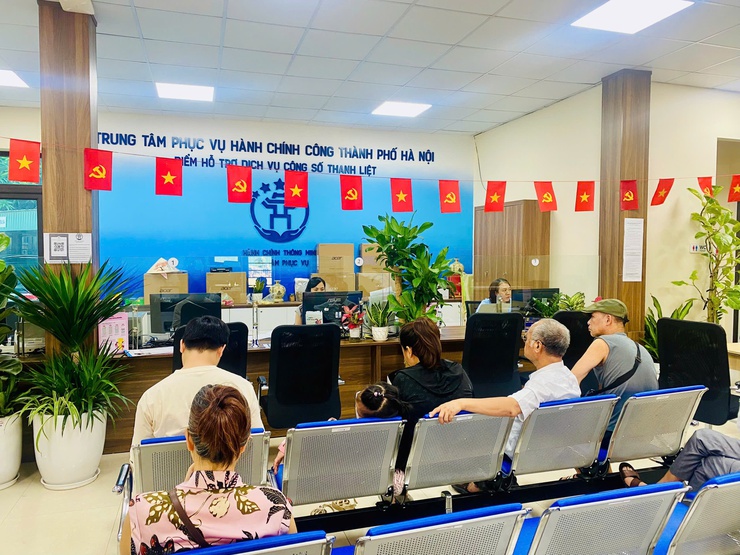 Phường Thanh Liệt quyết tâm nâng cao chỉ số cải cách hành chính, lấy sự hài lòng của người dân làm thước đo phục vụ- Ảnh 1.