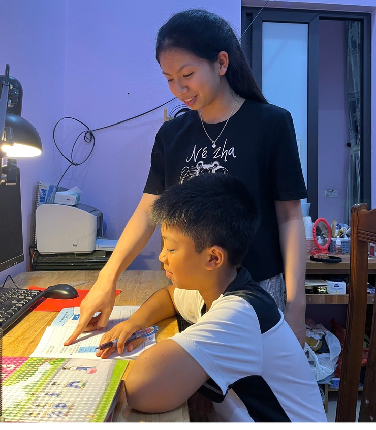 Trương Khánh Linh – tấm gương tự học bền bỉ- Ảnh 2.