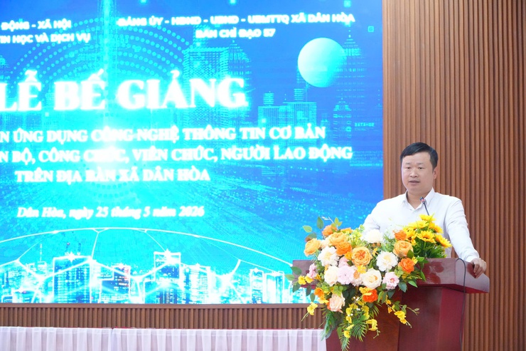 DÂN HÒA: BẾ GIẢNG LỚP TẬP HUẤN ỨNG DỤNG CÔNG NGHỆ THÔNG TIN VÀ TRÍ TUỆ NHÂN TẠO CHO CÁN BỘ, CÔNG CHỨC, VIÊN CHỨC, NGƯỜI LAO ĐỘNG- Ảnh 3.