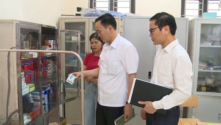 Đoàn công tác UBND xã Phúc Lộc kiểm tra công tác chuẩn bị các điểm thi vào lớp 10 THPT trên địa bàn xã- Ảnh 5.