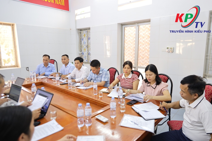 UBND XÃ KIỀU PHÚ LÀM VIỆC VỚI ĐOÀN KIỂM TRA SỐ 03 VỀ CÔNG TÁC QUẢN LÝ GIẾT MỔ, VẬN CHUYỂN, KINH DOANH ĐỘNG VẬT VÀ SẢN PHẨM ĐỘNG VẬT- Ảnh 3.