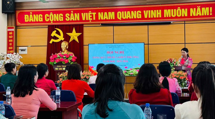 Khối thi đua số IV của UBND xã Hát Môn tổng kết công tác thi đua, khen thưởng năm học 2025 - 2026- Ảnh 3.