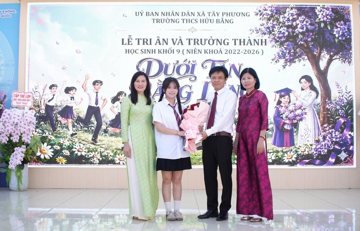 Lễ tổng kết năm học 2025-2026 và lễ tri ân, trưởng thành cho học sinh khối 9 của thầy và trò trường THCS Hữu Bằng- Ảnh 9.