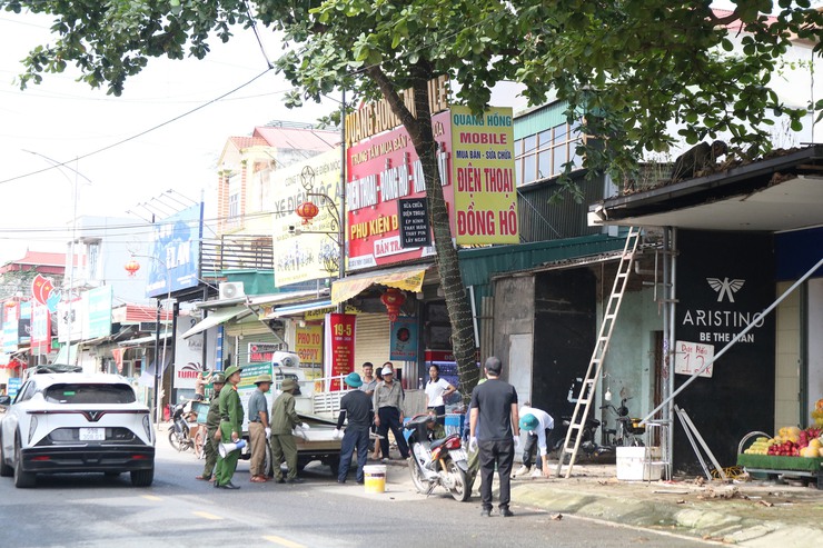 Quảng Bị tiếp tục xử lý 5 điểm nghẽn, tạo chuyển biến rõ nét về giao thông, đô thị và môi trường- Ảnh 10.