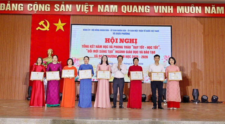 Xã Đoài Phương tuyên dương, khen thưởng các tập thể, cá nhân tiêu biểu trong phong trào thi đua “Dạy tốt - Học tốt”, “Đổi mới sáng tạo, nâng cao chất lượng giáo dục, đào tạo”  - Ảnh 3.