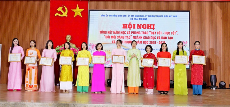 Xã Đoài Phương tuyên dương, khen thưởng các tập thể, cá nhân tiêu biểu trong phong trào thi đua “Dạy tốt - Học tốt”, “Đổi mới sáng tạo, nâng cao chất lượng giáo dục, đào tạo”  - Ảnh 7.