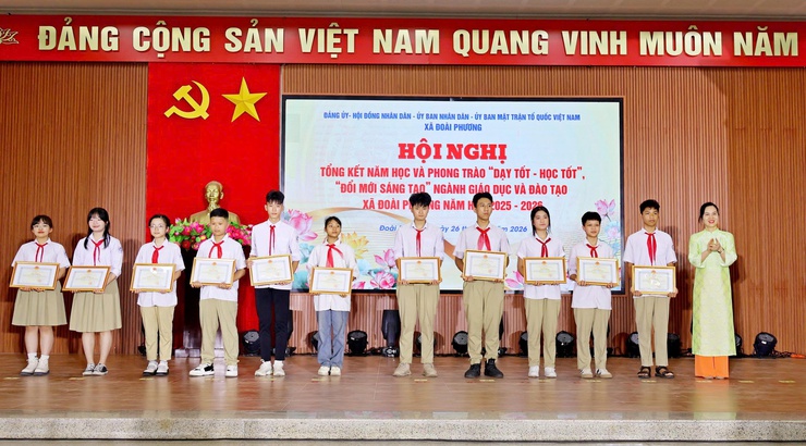 Xã Đoài Phương tuyên dương, khen thưởng các tập thể, cá nhân tiêu biểu trong phong trào thi đua “Dạy tốt - Học tốt”, “Đổi mới sáng tạo, nâng cao chất lượng giáo dục, đào tạo”  - Ảnh 10.