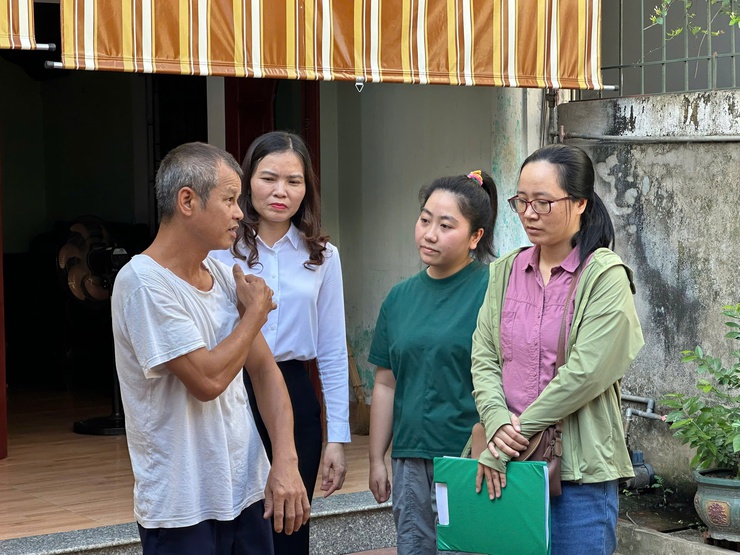 CDC Hà Nội tăng cường giám sát điều tra, xử lý ổ dịch dại tại xã Thạch Thất- Ảnh 2.
