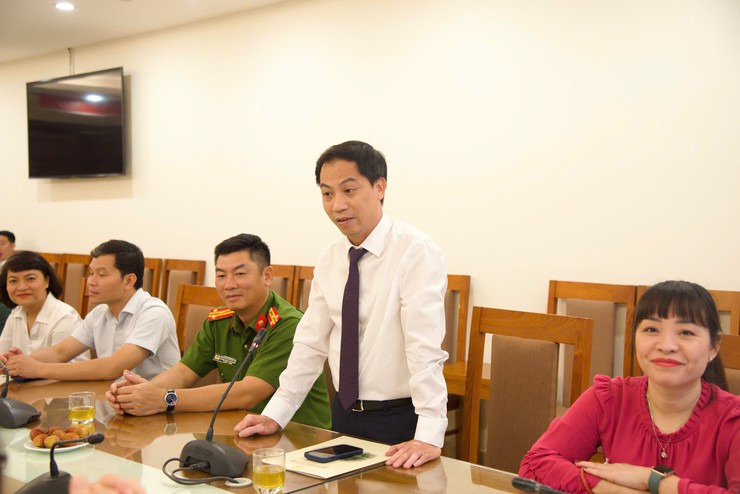 Hội nghị công bố Quyết định của Thành ủy Hà Nội về công tác cán bộ tại phường Hoàn Kiếm- Ảnh 4.