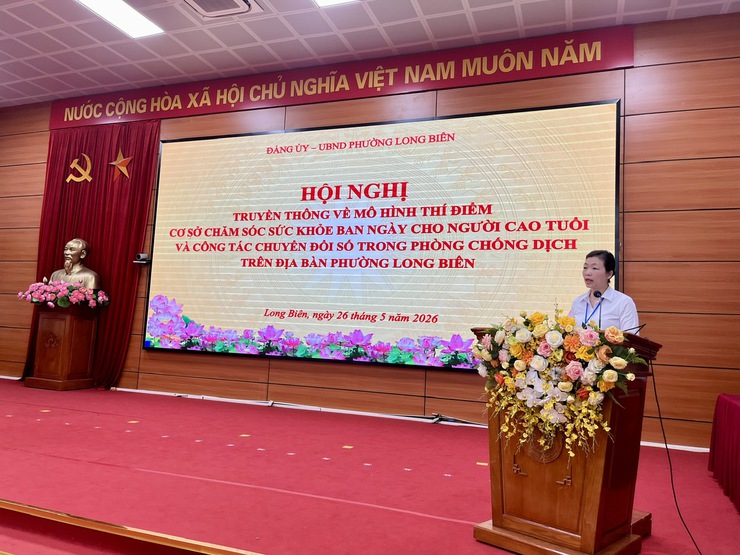 Phường Long Biên tiên phong triển khai Mô hình thí điểm Cơ sở chăm sóc sức khỏe ban ngày cho người cao tuổi và chuyển đổi số trong công tác phòng chống dịch
- Ảnh 1.