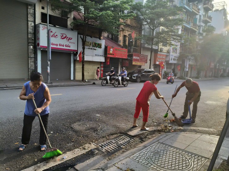  HỘI LHPN PHƯỜNG VĂN MIẾU - QUỐC TỬ GIÁM SÔI NỔI CÁC HOẠT ĐỘNG THI ĐUA THÁNG 5 Ý NGHĨA - Ảnh 2.