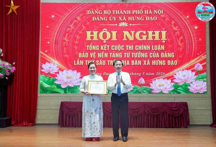 ĐẢNG ỦY XÃ HƯNG ĐẠO TỔ CHỨC TỔNG KẾT VÀ TRAO GIẢI CUỘC THI CHÍNH LUẬN BẢO VỆ NỀN TẢNG TƯ TƯỞNG CỦA ĐẢNG NĂM 2026- Ảnh 3.