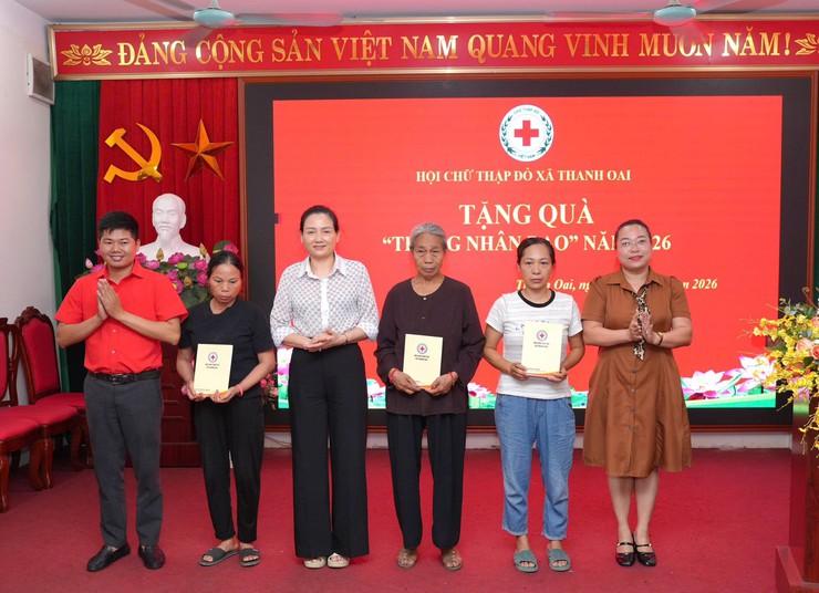 HỘI CHỮ THẬP ĐỎ XÃ THANH OAI TRAO 03 SUẤT QUÀ NHÂN "THÁNG NHÂN ĐẠO" NĂM 2026- Ảnh 2.