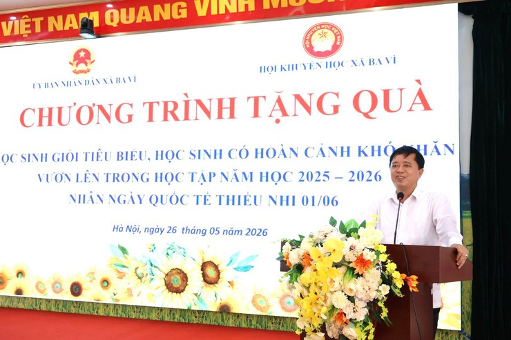 LAN TỎA YÊU THƯƠNG - TIẾP SỨC HỌC SINH VƯƠN LÊN TRONG HỌC TẬP- Ảnh 1.