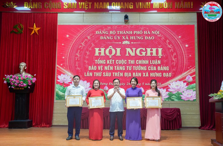 ĐẢNG ỦY XÃ HƯNG ĐẠO TỔ CHỨC TỔNG KẾT VÀ TRAO GIẢI CUỘC THI CHÍNH LUẬN BẢO VỆ NỀN TẢNG TƯ TƯỞNG CỦA ĐẢNG NĂM 2026- Ảnh 4.