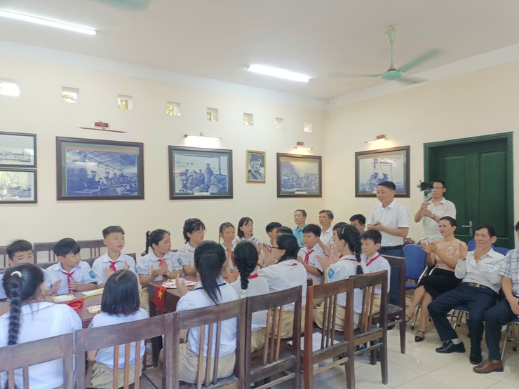 HÀNH TRÌNH VỀ ĐỊA CHỈ ĐỎ – KHƠI DẬY KHÁT VỌNG HÒA BÌNH- Ảnh 1.