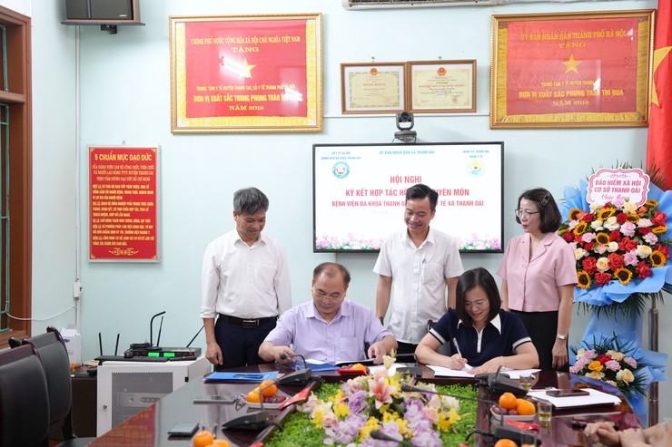 Ký kết hợp tác hỗ trợ chuyên môn giữa Bệnh viện Đa khoa Thanh Oai và Trạm Y tế xã Thanh Oai - Nâng cao chất lượng y tế cơ sở- Ảnh 4.