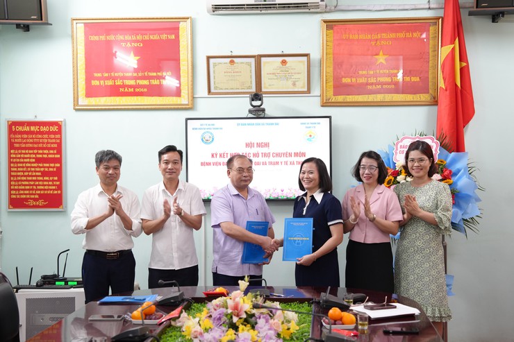 Ký kết hợp tác hỗ trợ chuyên môn giữa Bệnh viện Đa khoa Thanh Oai và Trạm Y tế xã Thanh Oai - Nâng cao chất lượng y tế cơ sở- Ảnh 5.