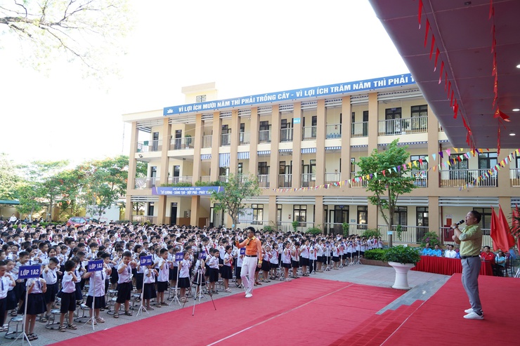 Phường Chương Mỹ tổ chức tập huấn kỹ năng sơ cấp cứu, phòng chống tai nạn thương tích và đuối nước cho thanh thiếu nhi hè 2026- Ảnh 4.