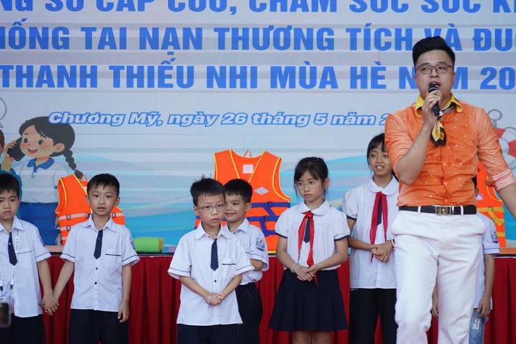 Phường Chương Mỹ tổ chức tập huấn kỹ năng sơ cấp cứu, phòng chống tai nạn thương tích và đuối nước cho thanh thiếu nhi hè 2026- Ảnh 10.