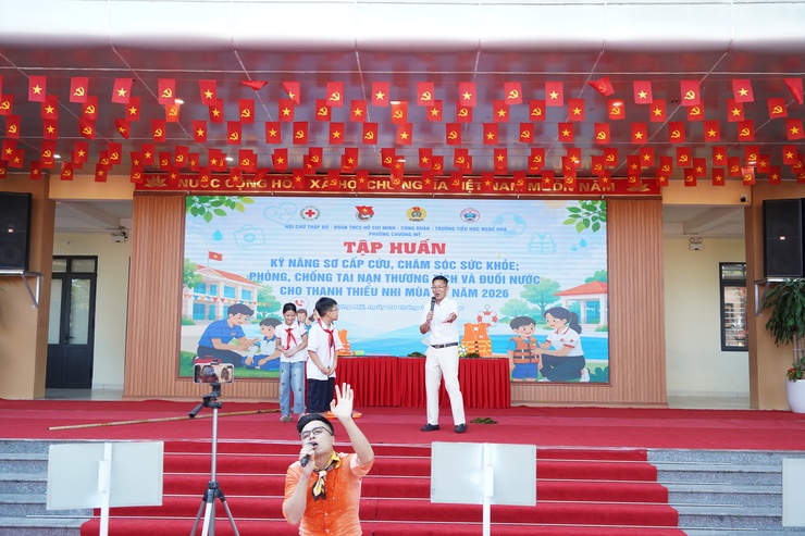 Phường Chương Mỹ tổ chức tập huấn kỹ năng sơ cấp cứu, phòng chống tai nạn thương tích và đuối nước cho thanh thiếu nhi hè 2026- Ảnh 16.