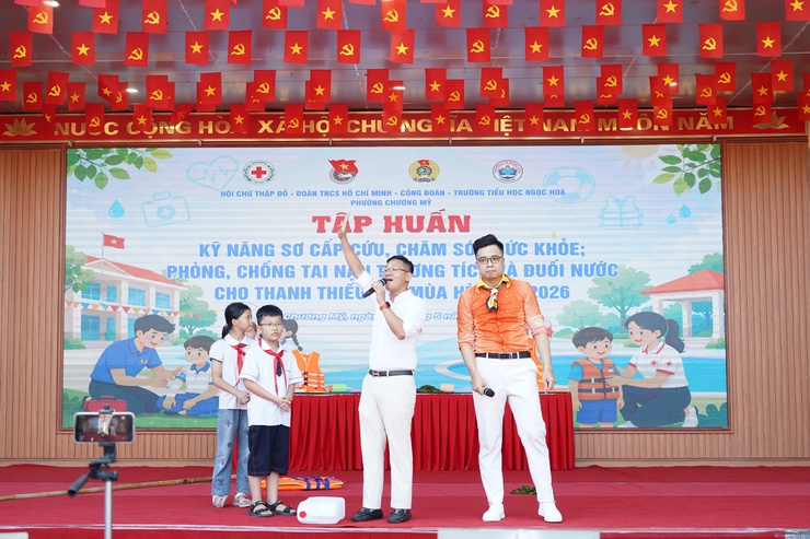 Phường Chương Mỹ tổ chức tập huấn kỹ năng sơ cấp cứu, phòng chống tai nạn thương tích và đuối nước cho thanh thiếu nhi hè 2026- Ảnh 17.