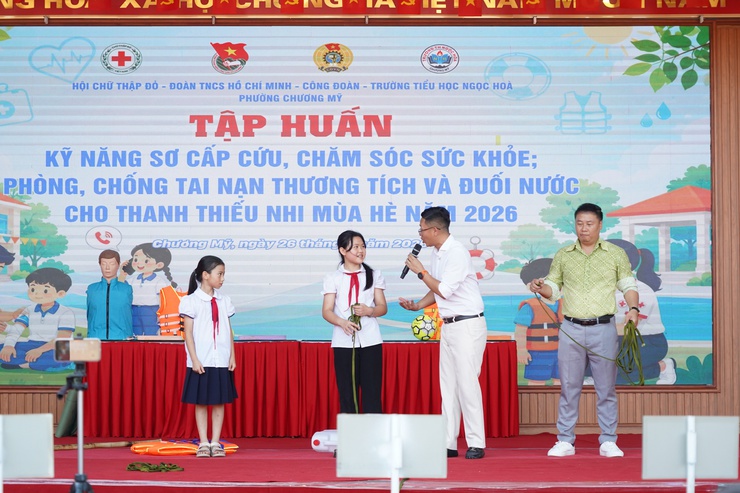 Phường Chương Mỹ tổ chức tập huấn kỹ năng sơ cấp cứu, phòng chống tai nạn thương tích và đuối nước cho thanh thiếu nhi hè 2026- Ảnh 20.