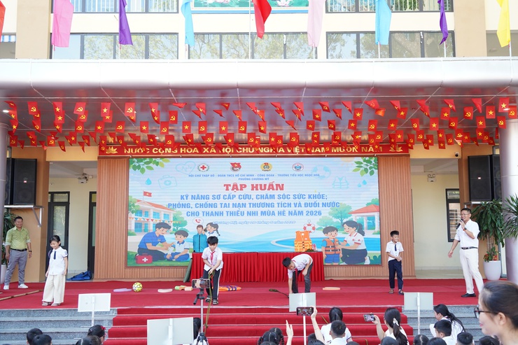 Phường Chương Mỹ tổ chức tập huấn kỹ năng sơ cấp cứu, phòng chống tai nạn thương tích và đuối nước cho thanh thiếu nhi hè 2026- Ảnh 23.