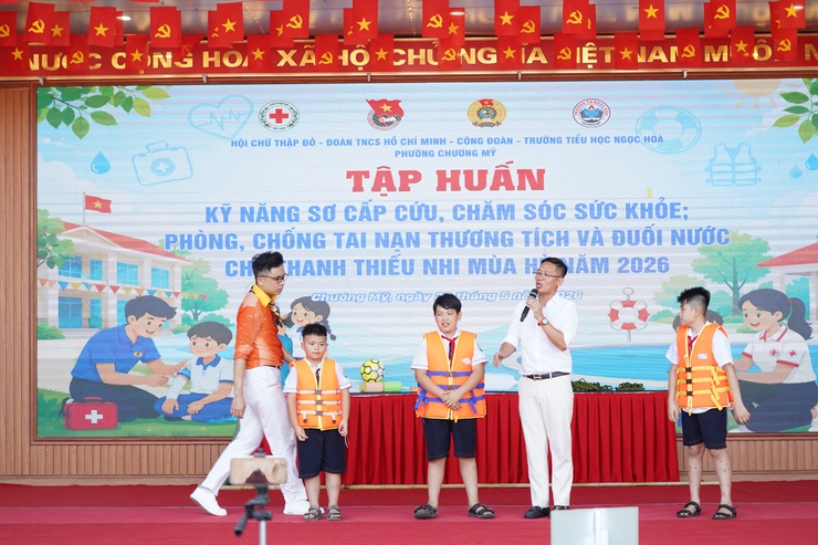 Phường Chương Mỹ tổ chức tập huấn kỹ năng sơ cấp cứu, phòng chống tai nạn thương tích và đuối nước cho thanh thiếu nhi hè 2026- Ảnh 26.