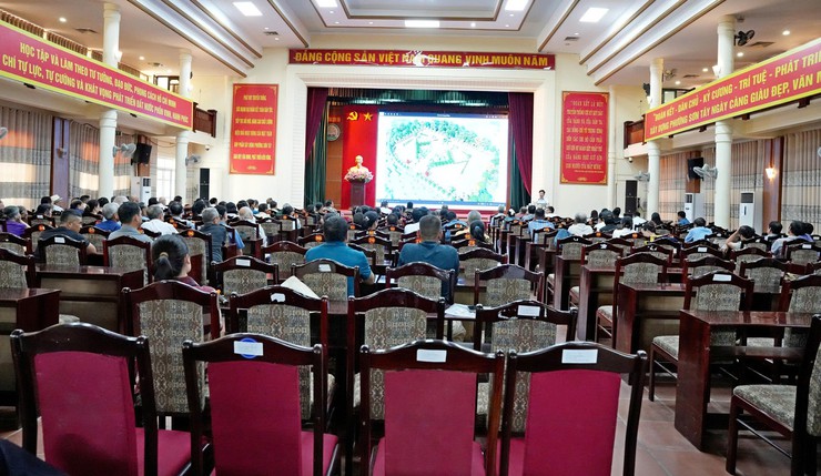 PHƯỜNG SƠN TÂY TUYÊN TRUYỀN DI DỜI MỘ LIỆT SĨ QUY TẬP TẠI NGHĨA TRANG LIỆT SĨ SƠN TÂY- Ảnh 7.