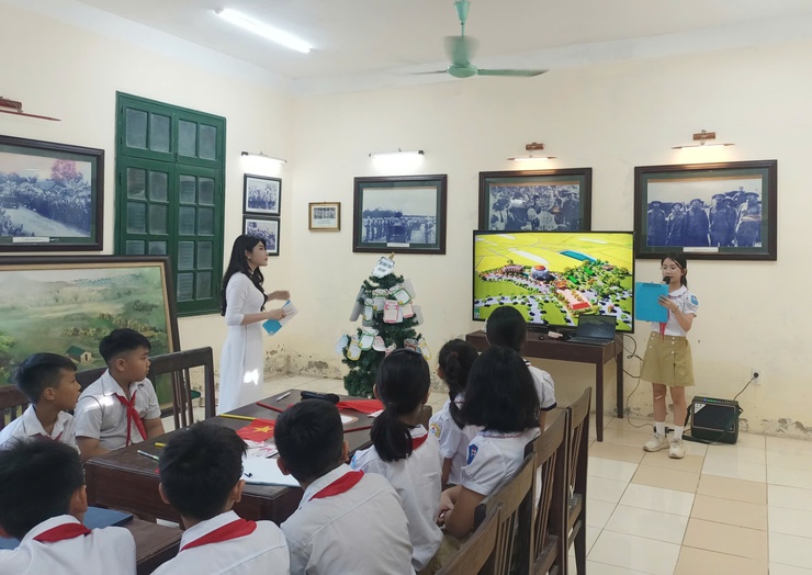 HÀNH TRÌNH VỀ ĐỊA CHỈ ĐỎ – KHƠI DẬY KHÁT VỌNG HÒA BÌNH- Ảnh 7.