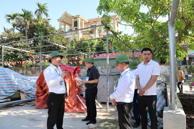 Tam Hưng kiên quyết xử lý vi phạm đất đai, trật tự xây dựng- Ảnh 8.