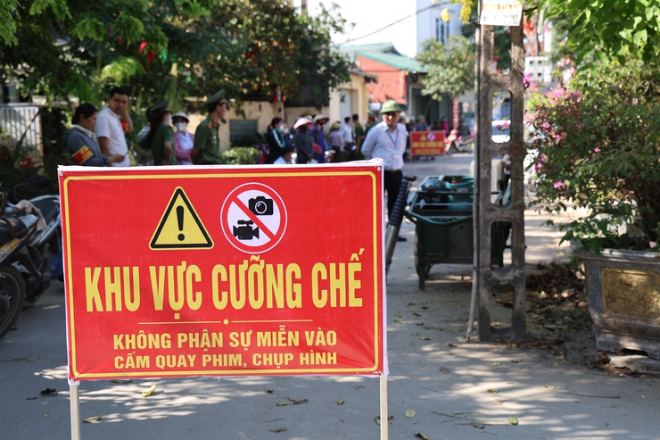 Tam Hưng kiên quyết xử lý vi phạm đất đai, trật tự xây dựng- Ảnh 4.