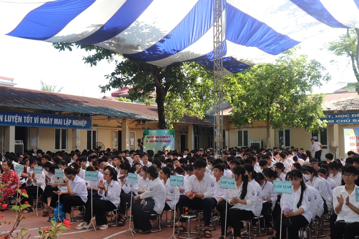 Trường THPT Nguyễn Bỉnh Khiêm – Phú Xuyên tổ chức tổng kết năm học 2025 – 2026- Ảnh 3.
