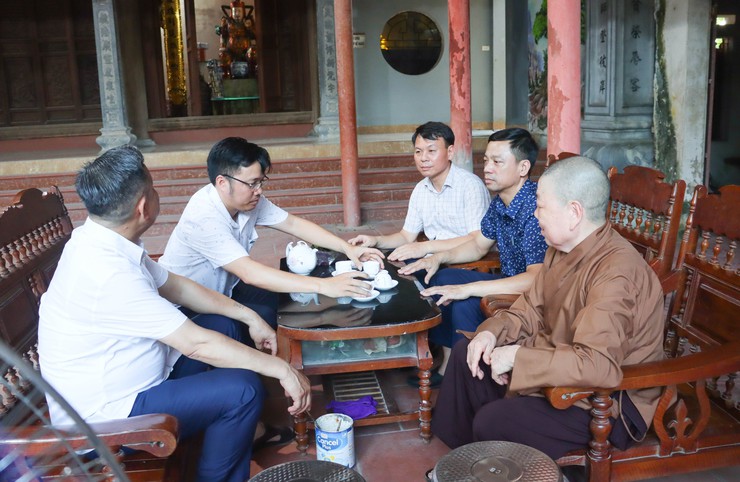 Thắt chặt khối đại đoàn kết qua hoạt động thăm, chúc mừng Đại lễ Phật đản năm 2026- Ảnh 2.