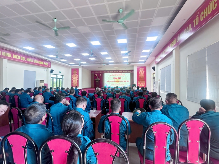 Phường Yên Nghĩa khai mạc huấn luyện dân quân tại chỗ năm 2026- Ảnh 2.