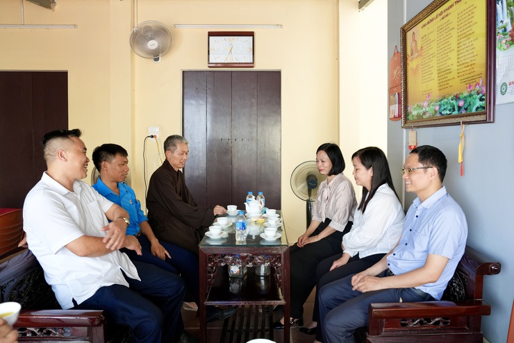 Ban thường trực UB MTTQ Việt Nam xã thăm, chúc mừng Đại lễ Phật đản năm 2026 tại các chùa trên địa bàn xã Sơn Đồng- Ảnh 7.