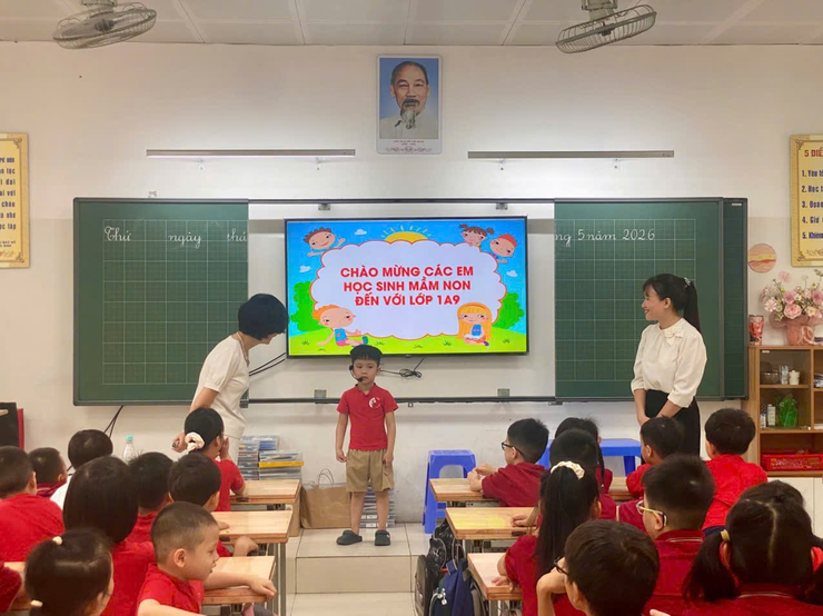 TRẺ MẪU GIÁO 5 TUỔI TRƯỜNG MẦM NON HOA MAI THAM QUAN TRƯỜNG TIỂU HỌC TÂN MAI- Ảnh 8.