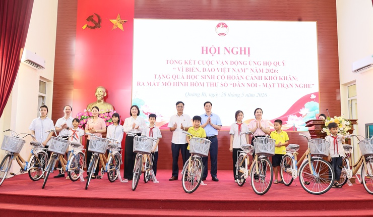 Ủy ban MTTQ Việt Nam xã Quảng Bị: Tổng kết cuộc vận động Quỹ “Vì biển, đảo Việt Nam” năm 2026; trao tặng xe đạp cho học sinh có hoàn cảnh khó khăn- Ảnh 6.