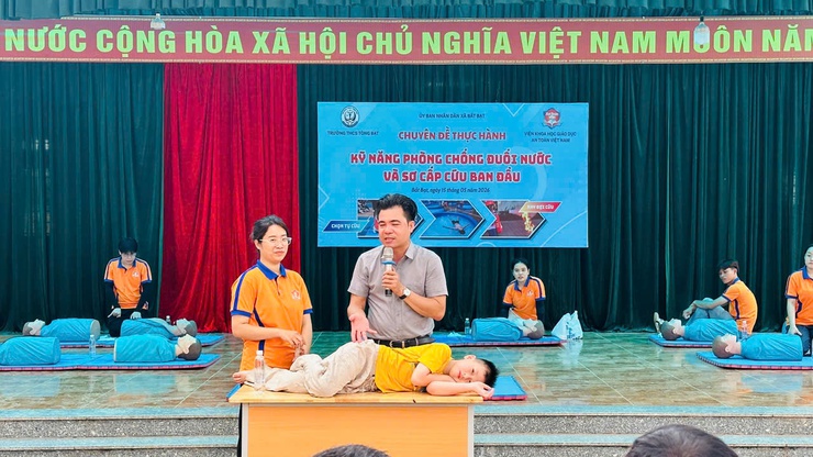 XÃ BẤT BẠT CHỦ ĐỘNG PHÒNG CHỐNG ĐUỐI NƯỚC VÀ TAI NẠN THƯƠNG TÍCH CHO TRẺ EM DỊP HÈ- Ảnh 2.