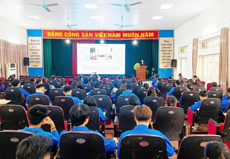 Bồi dưỡng lý luận chính trị và và nghiệp vụ công tác đoàn cho đội ngũ Bí thư Chi đoàn khu dân cư.- Ảnh 5.