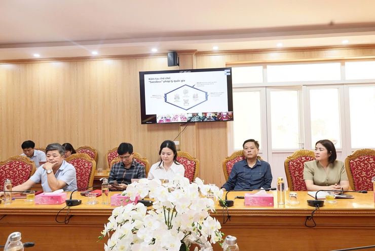 Xã Quảng Bị  tham dự hội nghị trực tuyến Báo cáo viên Trung ương toàn quốc tháng 6/2026- Ảnh 4.