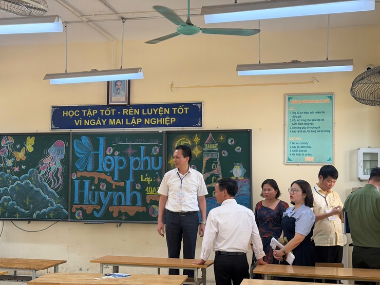 Tây Mỗ: Kiểm tra cơ sở vật chất phục vụ Kỳ thi tốt nghiệp Trung học phổ thông và Tuyển sinh lớp 10 năm học 2026-2027- Ảnh 1.