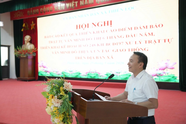 UBND xã Thiên Lộc tổ chức Hội nghị báo cáo kết quả triển khai cao điểm đảm bảo trật tự văn minh đô thị 6 tháng đầu năm; triển khai Kế hoạch xử lý trật tự văn minh đô thị và ùn tắc giao thông trên địa bàn xã.- Ảnh 7.