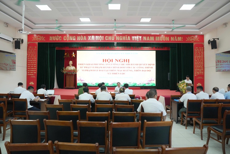 UBND xã Thiên Lộc tổ chức Hội nghị triển khai phương án cưỡng chế thi hành Quyết định xử phạt vi phạm hành chính đối với các công trình vi phạm đất đai tại thôn Mạch Lũng, thôn Đại Độ- Ảnh 1.