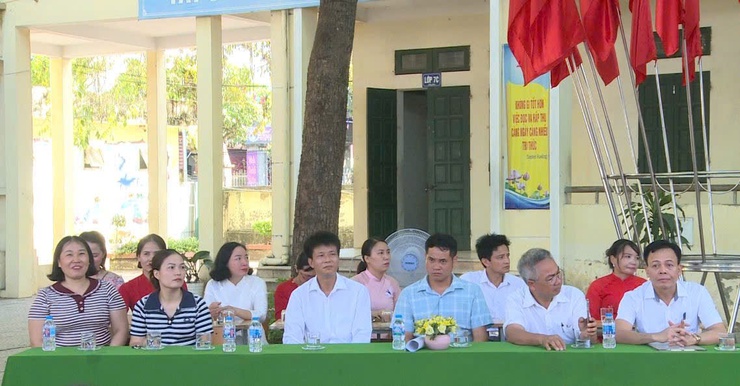 RỘN RÀNG LỄ TỔNG KẾT NĂM HỌC 2025–2026 TẠI TRƯỜNG THCS XUÂN ĐÌNH- Ảnh 1.