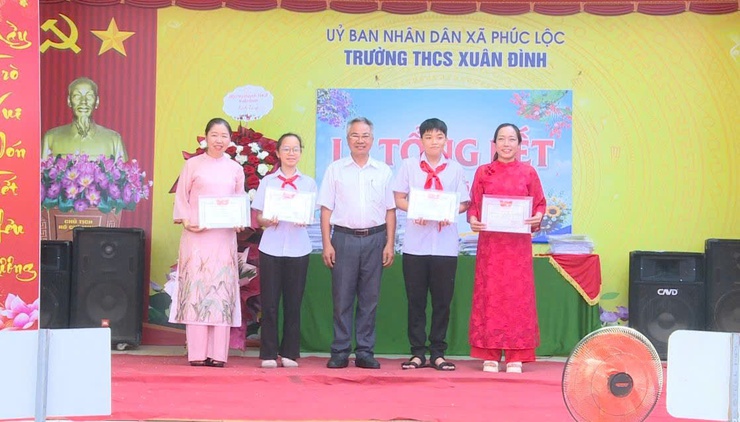 RỘN RÀNG LỄ TỔNG KẾT NĂM HỌC 2025–2026 TẠI TRƯỜNG THCS XUÂN ĐÌNH- Ảnh 8.
