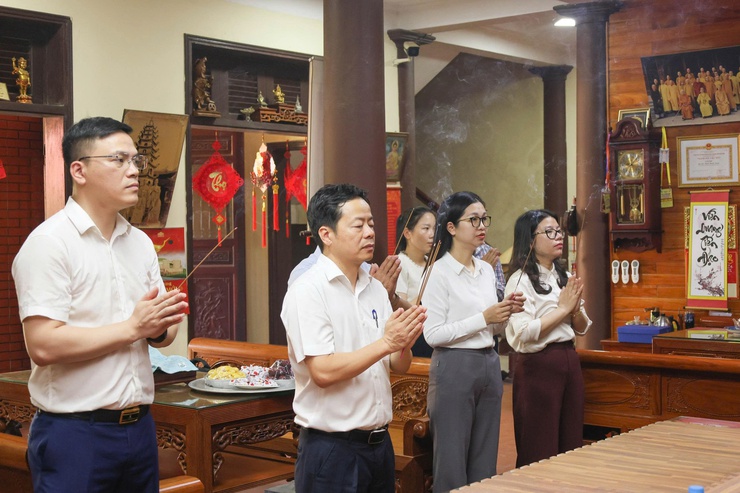 Lãnh đạo xã Đại Xuyên thăm, chúc mừng các cơ sở Phật giáo nhân dịp Đại lễ Phật đản năm 2026- Ảnh 7.