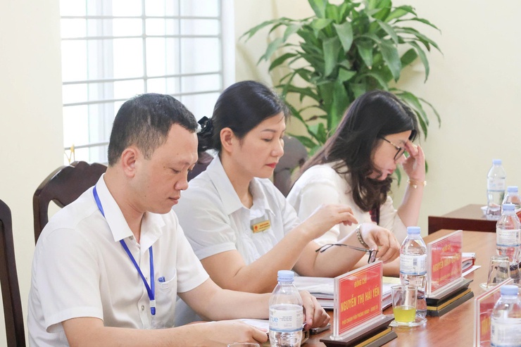 Bí thư Đảng ủy xã Đại Xuyên tiếp công dân: Giải quyết dứt điểm kiến nghị trên tinh thần "không né tránh, đùn đẩy"- Ảnh 3.